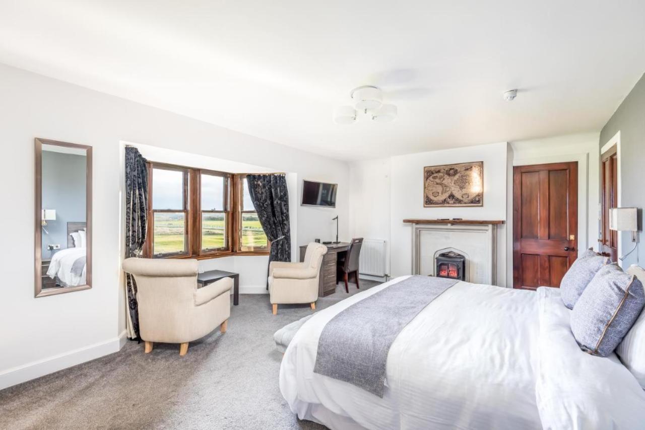 Grey Harlings Rooms Angus Bagian luar foto