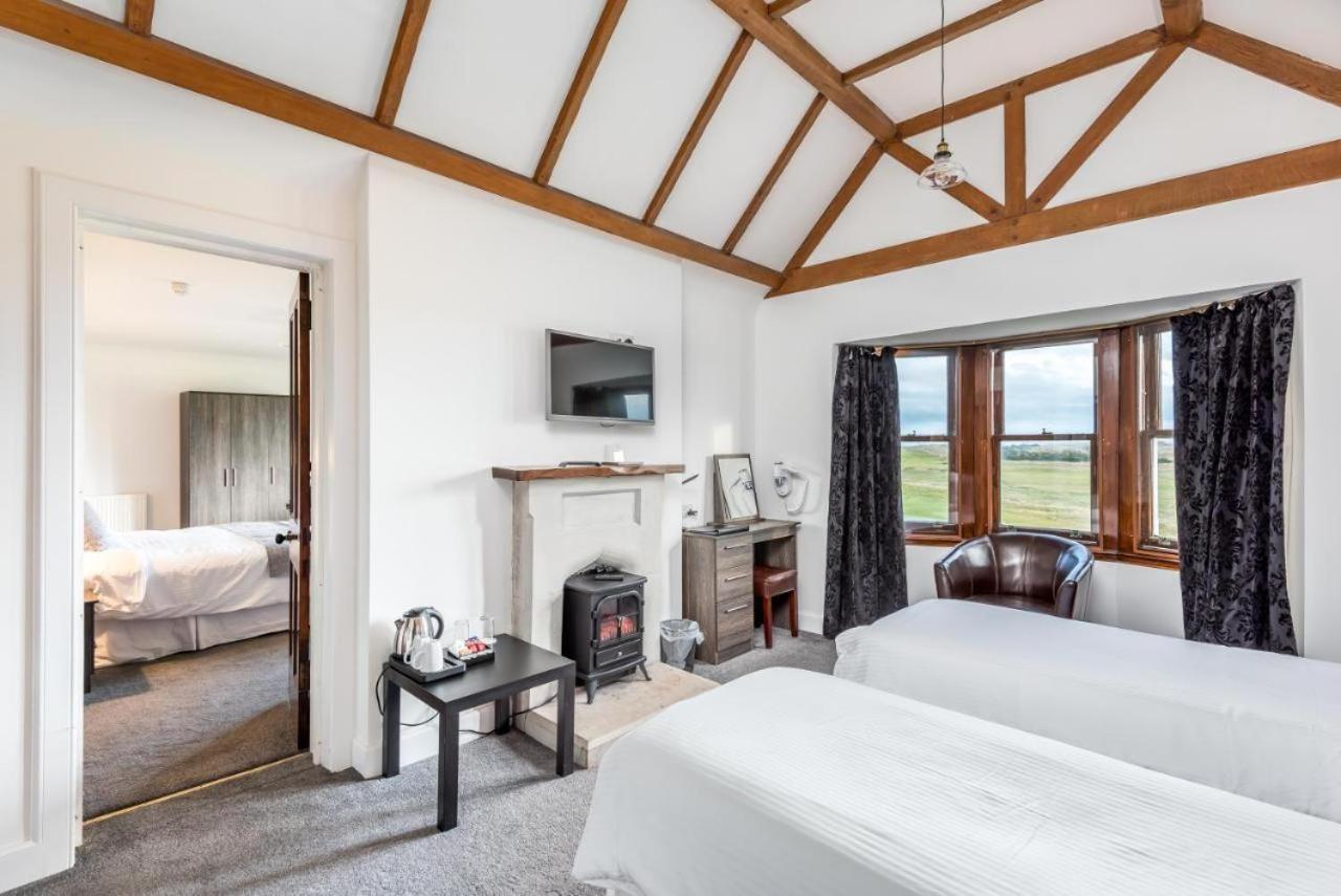 Grey Harlings Rooms Angus Bagian luar foto